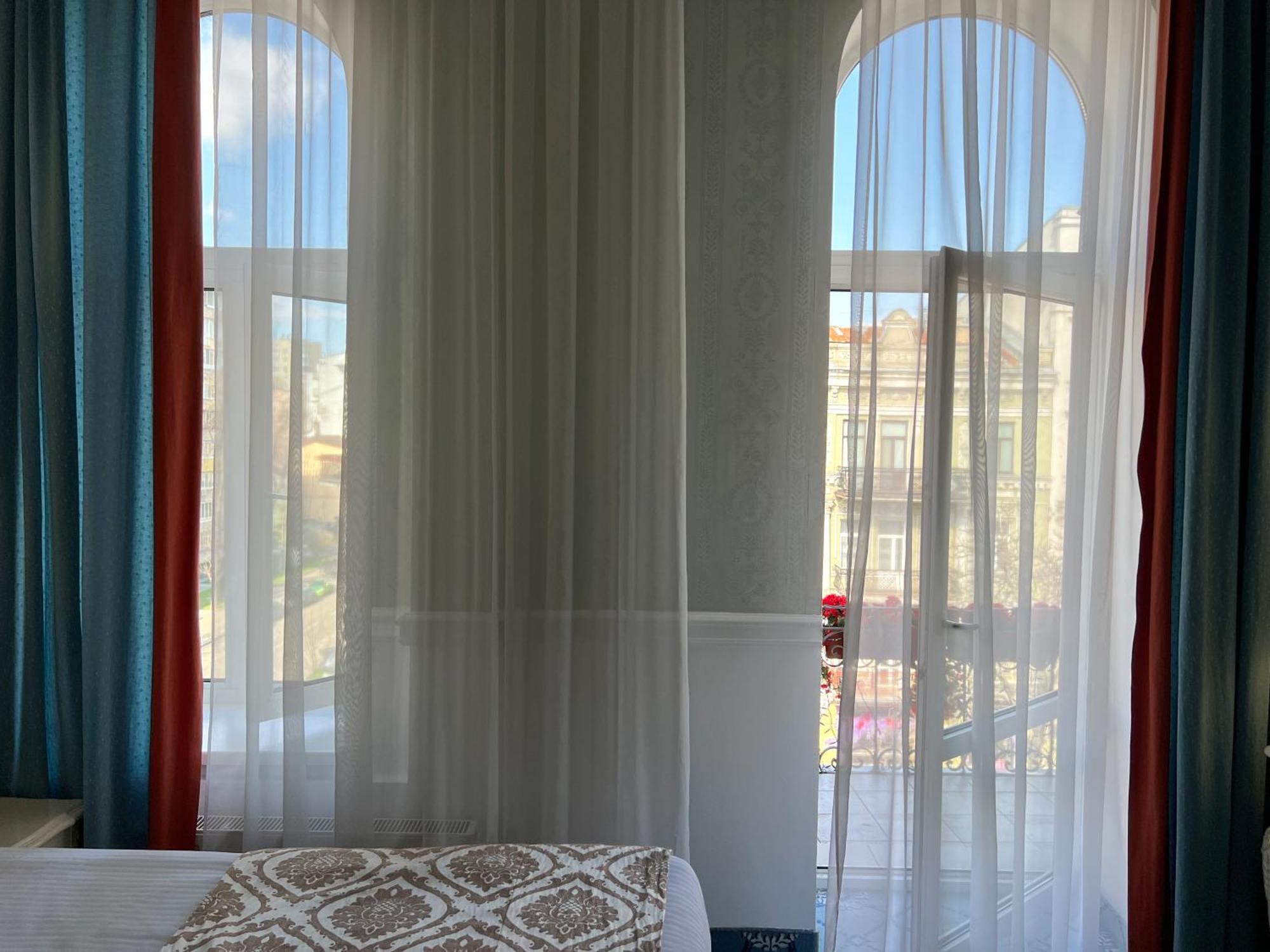 Royal Grand Hotel