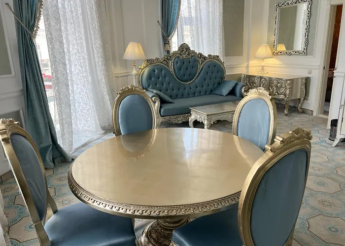 Royal Grand Hotel