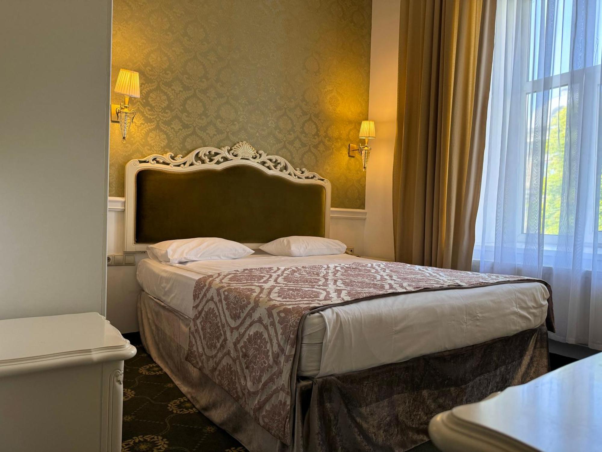 Hotel Royal Grand 3*