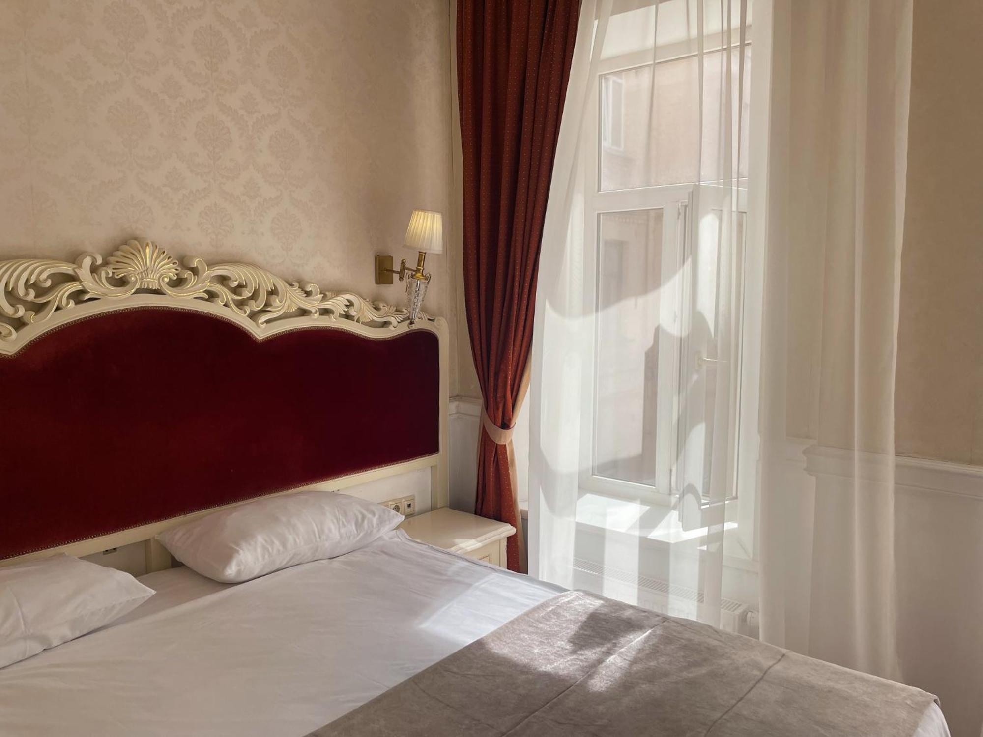 Royal Grand 3* Kijów