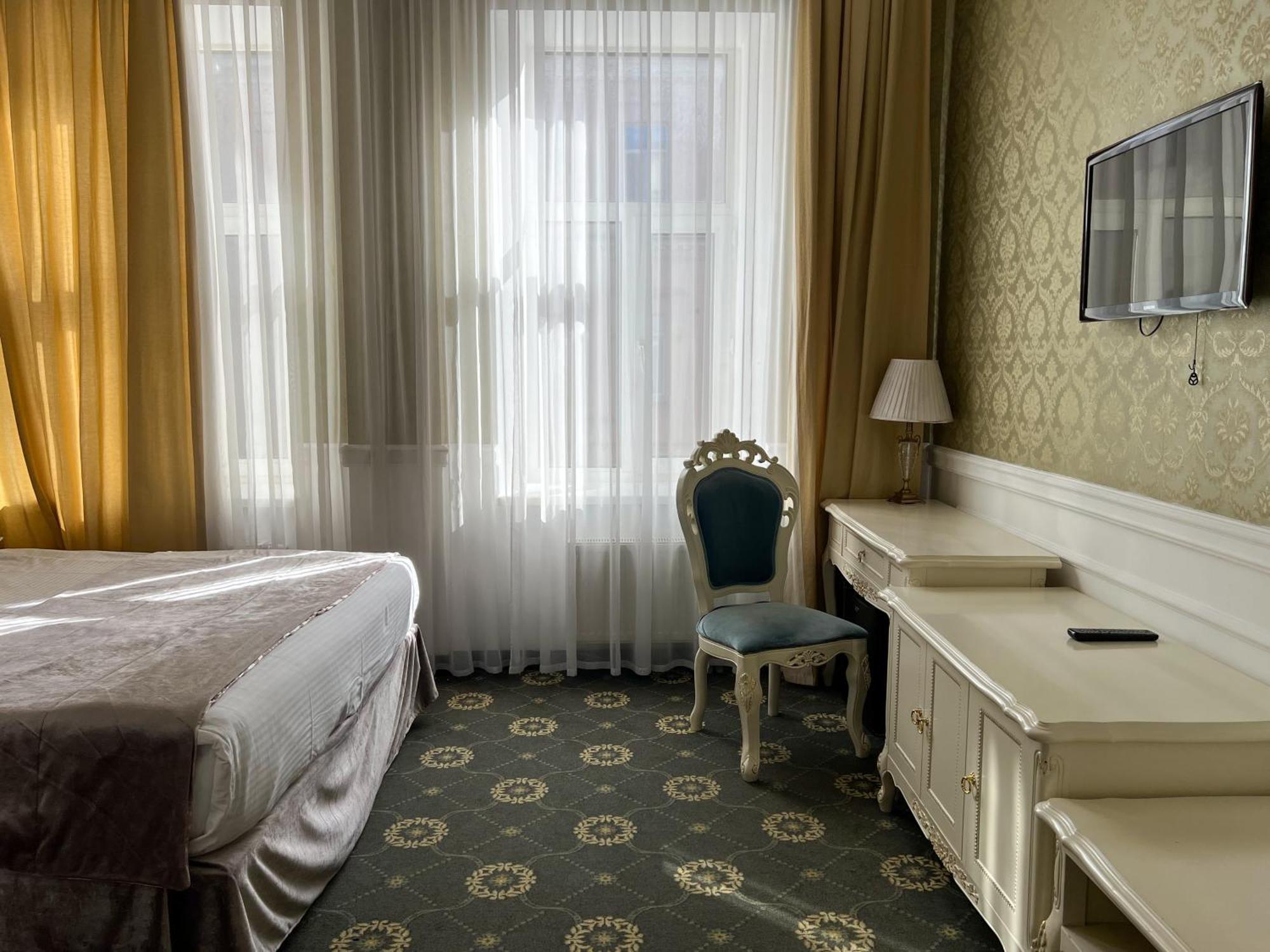 Royal Grand